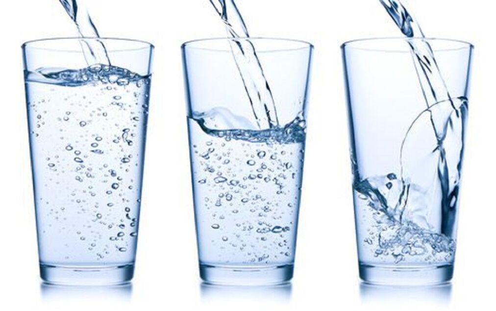 καθαρό νερό για τεμπέλης δίαιτα