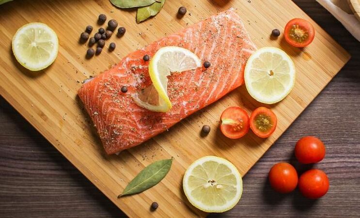 ψάρι με λαχανικά για απώλεια βάρους σε δίαιτα